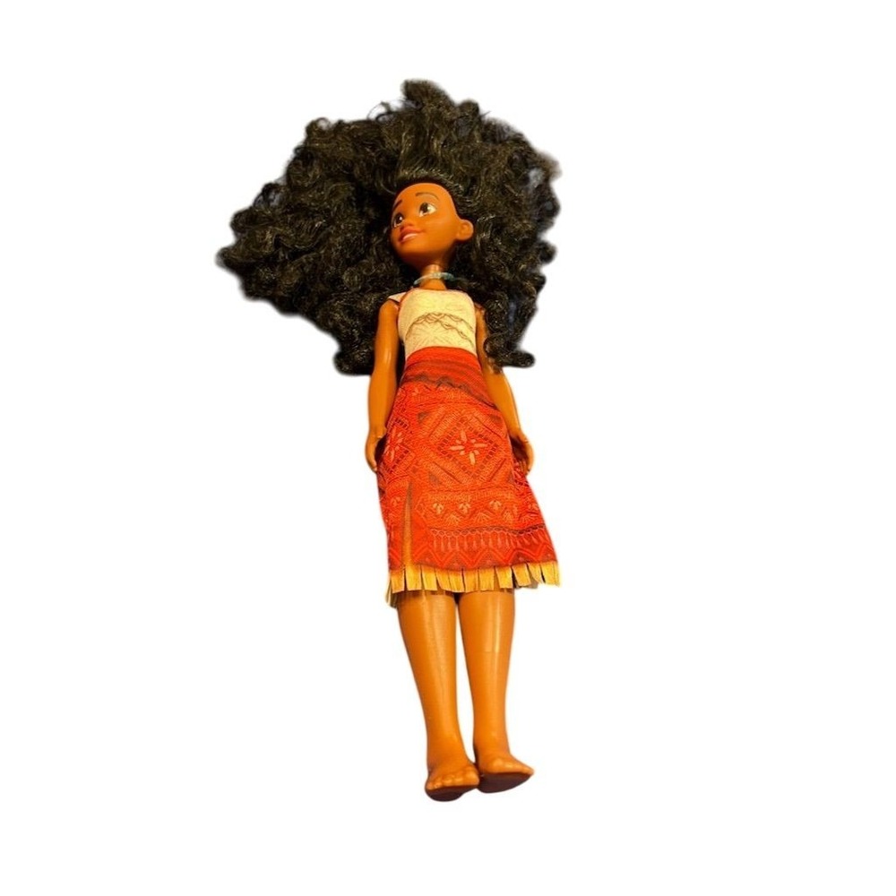 Disney Princess Moana 11" Articulated Doll with Outfit